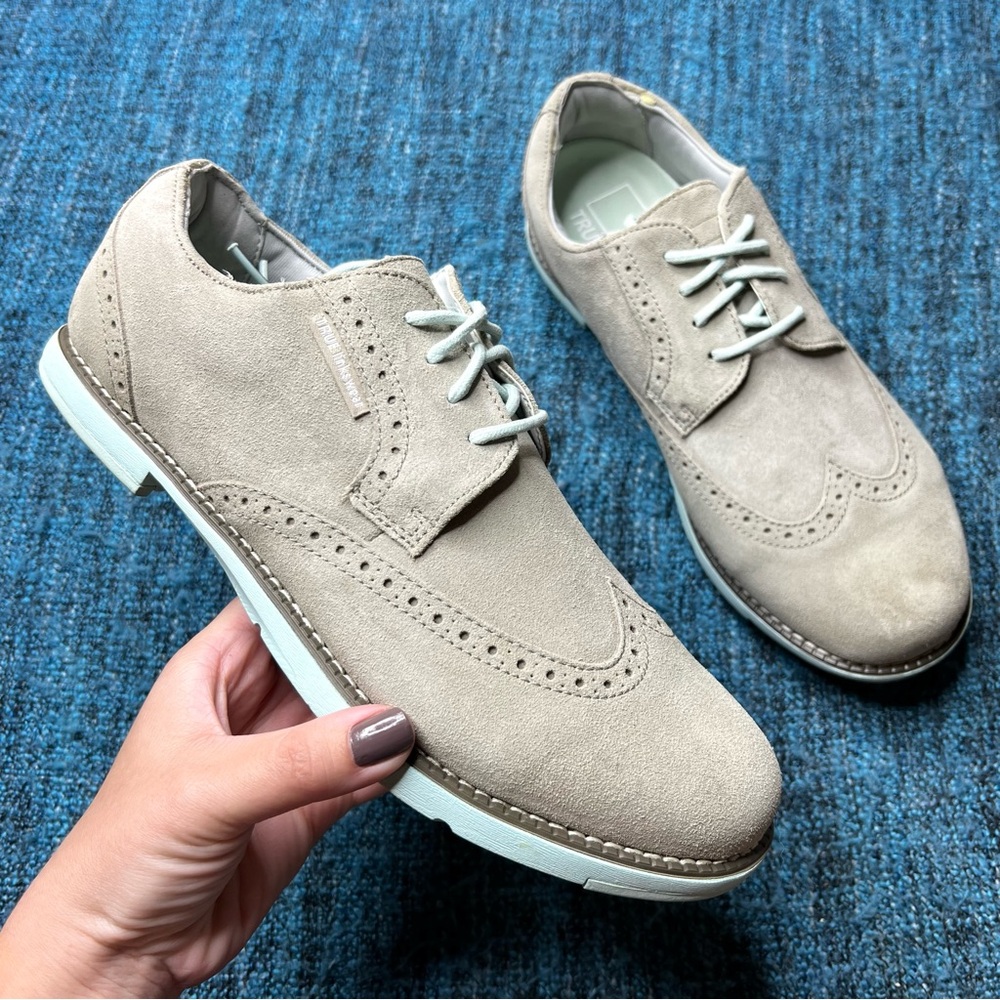 True Linkswear Dame Wingtip Suede Golf Shoes in Gray Mint